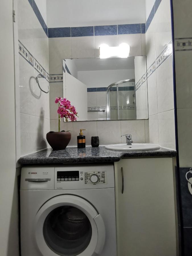 Апартаменти Flat111-Adults Only Лімасол Екстер'єр фото