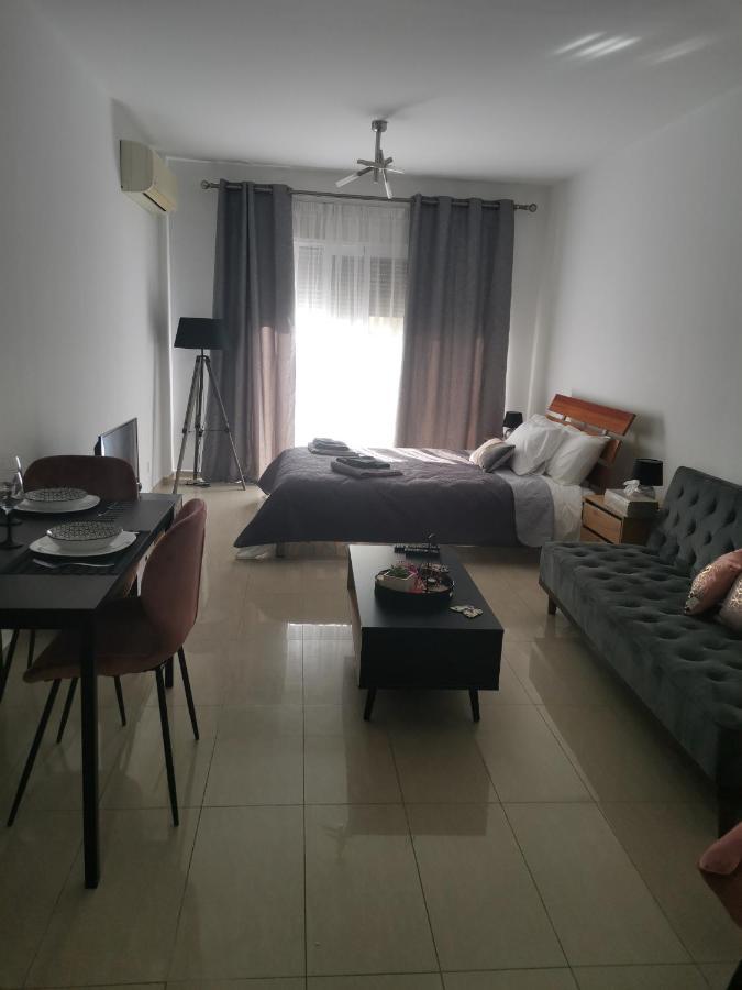 Апартаменти Flat111-Adults Only Лімасол Екстер'єр фото
