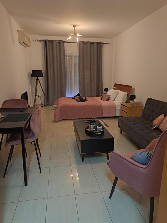 Апартаменти Flat111-Adults Only Лімасол Екстер'єр фото